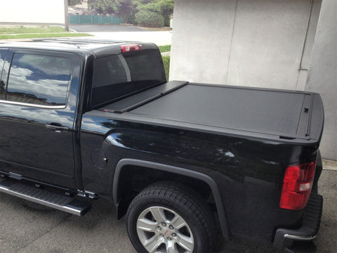 Roll-N-Lock 2019 Chevrolet Silverado 1500 72.5in Bed M-Series Retractable Tonneau Cover - LG224M