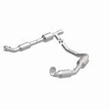 MagnaFlow Direct Fit Catalytic Converter 05-06 Ford E-350 Super Duty 5.4L - 5481439