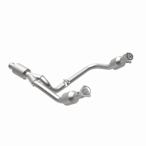 Magnaflow 14-15 Chevrolet Silverado 1500 Underbody 4.3L / 5.3L Direct-Fit Catalytic Converter - 280424