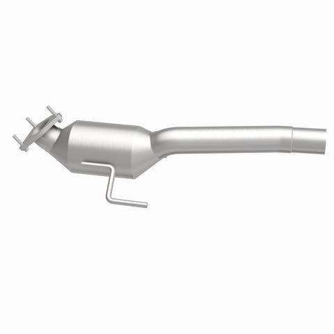 MagnaFlow Direct Fit Catalytic Converter 04-07 VW Touareg 4.2L Passenger Side - 51156