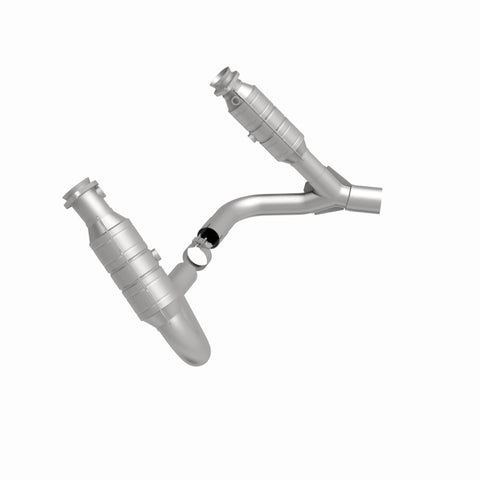 MagnaFlow Conv DF 2008 Chrysler Aspen 4.7L/Dodge Durango 4.7L 2WD - 49638