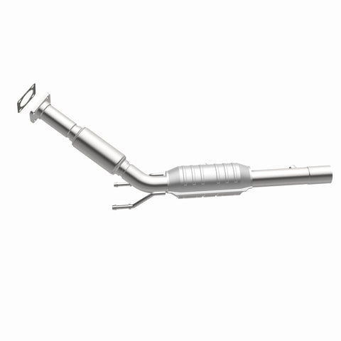 MagnaFlow Direct Fit Catalytic Converter 06-08 Volkswagen Jetta/Rabbit 2.5L (49 State) - 24320