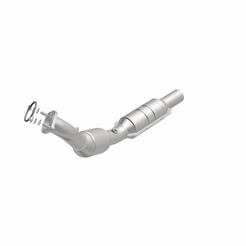 MagnaFlow Direct Fit Catalytic Converter 10-11 Chevrolet Camaro V6 3.6L - 551673