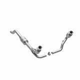 MagnaFlow Direct Fit Catalytic Converter 00-03 Durango 4WD 4.7L - 458047