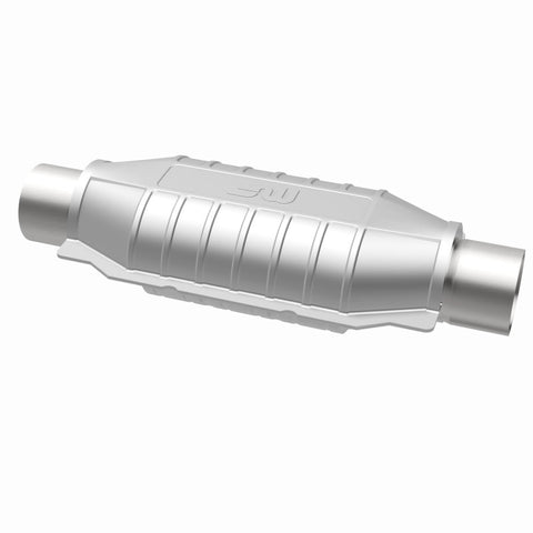 MagnaFlow Conv Universal 2.25in Inlet/Outlet Center/Center Oval - 334015