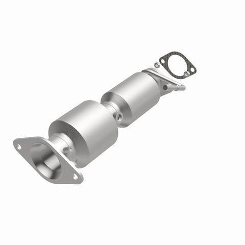 MagnaFlow Direct Fit Catalytic Converter 13-15 Hyundai Veloster 1.6L Underbody - 52855