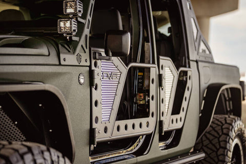 DV8 Offroad Jeep 18+ Wrangler JL / 20+ Gladiator JT Rear Rock Doors w/ Perforated Aluminum Mesh - RDJL-01R