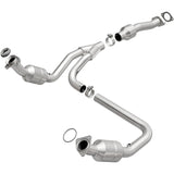 MagnaFlow Direct Fit Catalytic Converter 2011-2014 Express 1500 4.3L Underbody - 52134