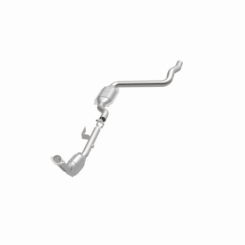 MagnaFlow Direct Fit Catalytic Converter 2003 ML350 3.7L Underbody - 52116