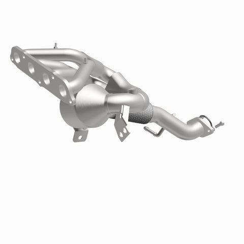 MagnaFlow Direct Fit Catalytic Converter 16-17 Mazda CX-3 L4 OEM Manifold - 22-116