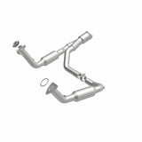 MagnaFlow Conv Direct Fit 07-09 Chevy Trailblazer SS 6.0L V8 - 5451650