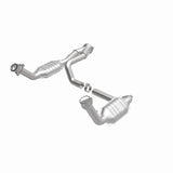 MagnaFlow DF Cat. Conv 02-06 Cadillac Truck. 8 5.3L Dual Conv. Y-Pipe Assy 2wd/Chevy Truck 99-07 - 51097