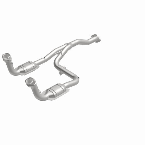 MagnaFlow Direct Fit Catalytic Converter 07 Jeep Liberty 3.7L OEM - 49186