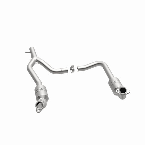 MagnaFlow Direct Fit Catalytic Converter 2009-2014 E-150 4.6 L Underbody - 52153