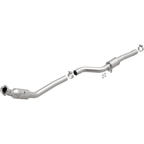 MagnaFlow Direct Fit Catalytic Converter 2013-2017 SL550 V8 4.6 OEM Underbody - 21-572