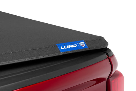 Lund 19-23 Chevrolet Silverado 1500 6.5ft Bed Genesis Elite Tri-Fold Tonneau - Black - 958293