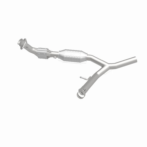 MagnaFlow Direct Fit Catalytic Converter 04-05 Ford F-150 5.4L P/S 2WD (Excl 04 Heritage Edition) - 49706