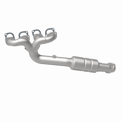 MagnaFlow Direct Fit Catalytic Converter 02-03 BMW 745i 4.4L D/S - 24192