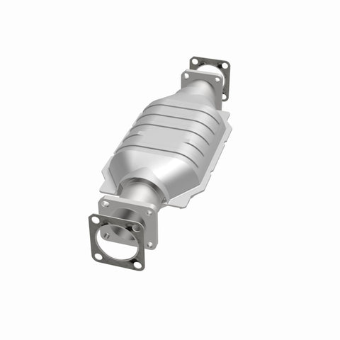 MagnaFlow California Direct Fit Catalytic Conv 75-82 Chevrolet LUV 1.8L / 86-91 Isuzu Trooper 2.3L - 3391652