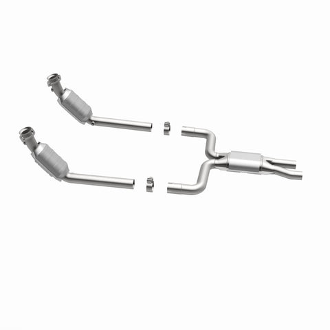 MagnaFlow Direct fit Catalytic Converter, Lincoln 03-06 8 3.9L; Y Pope Assy - 23936