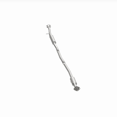 MagnaFlow 16-17 Hyundai Tucson L4 2.0 OEM Underbody Direct Fit Catalytic Converter - 21-146