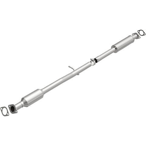 MagnaFlow Direct Fit Catalytic Converter OEM 14-15 Hyundai Tucson 2.0L Underbody - 52815
