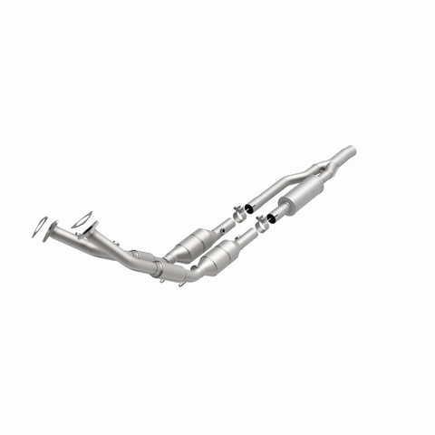 MagnaFlow Direct Fit Catalytic Converter TT QUATTRO-08 3.2L OEM - 49716
