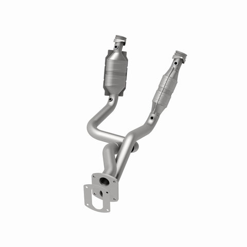 MagnaFlow Direct Fit Catalytic Converter 05-07 Ford F250/F350 5.4L - 49911