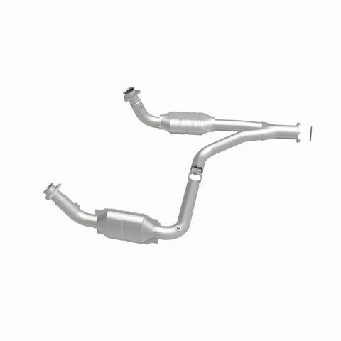 MagnaFlow Conv DF 07-09 Chevrolet/GMC Silverado/Sierra 2500 HD 6.0L Y-Pipe Assembly excludes Classic - 49644