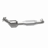 MagnaFlow Direct Fit Catalytic Converter 97-00 Ford Vans 4.2L - 447179