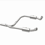 MagnaFlow 09-13 Ford E-350 Super Duty V10 6.8 OEM Underbody Direct Fit Catalytic Converter - 21-599