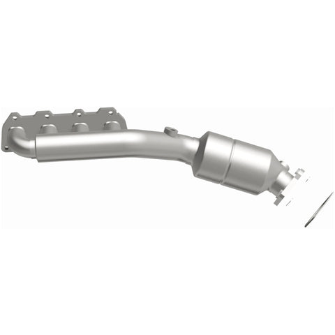 MagnaFlow Direct Fit Catalytic Converter 02-04 VW Passat 4.0L - 51197