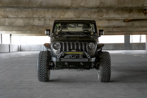 DV8 Offroad 07-23 Jeep Wrangler/Gladiator JT/JK/JL FS-25 Stubby Front Bumper w/Plated Bull Bar - FBJL-06