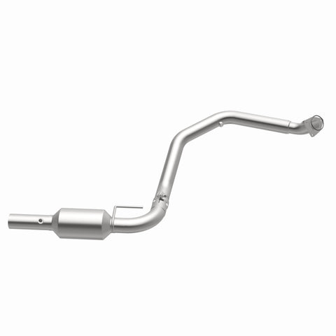 MagnaFlow 2009 Chevrolet Express 4500 V8 6.0L Left Underbody Catalytic Converter - 280427