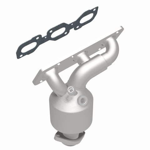 MagnaFlow Direct Fit Catalytic Converter 00-01 Mazda MPV 2.5L Manifold - 49971