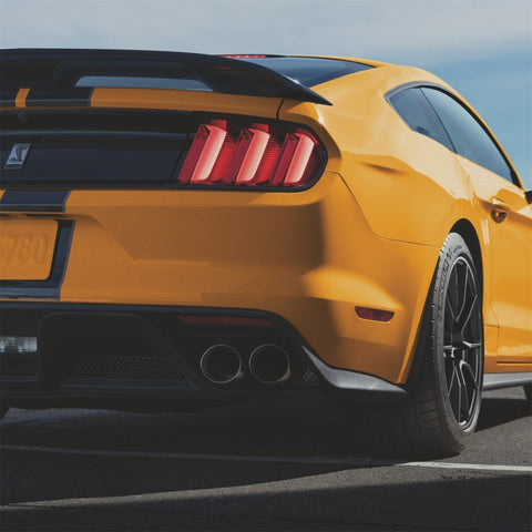 Ford Racing 15-23 Mustang Coupe Gloss Black Rear Spoiler w/Gurney Flap - M-16600-FP