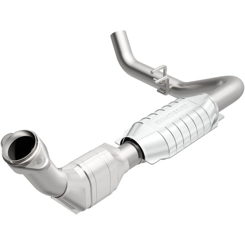 MagnaFlow Direct Fit Catalytic Converter 99-00 Ford Trucks 5.4L - 447117