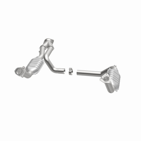 MagnaFlow Conv DF 02-06 Cadillac Escalade / 02-06 Chevy Avalanche 5.3L Dual Conv Y-Pipe Assembly 2WD - 93419