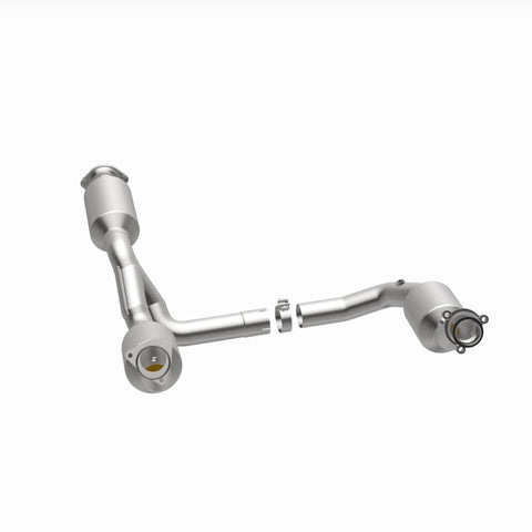 MagnaFlow 2021 Chevrolet Express 2500 4.3L Underbody Direct-Fit Catalytic Converter - 280429