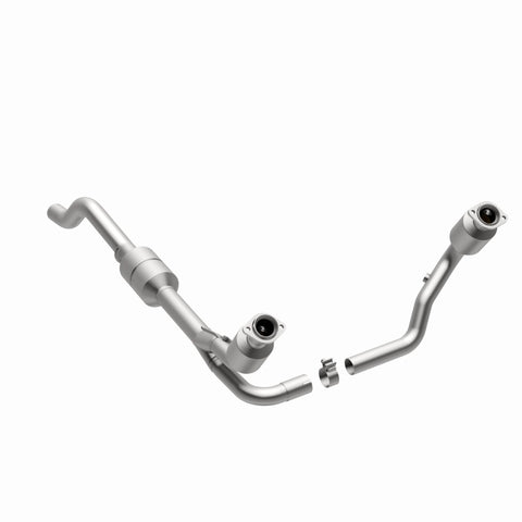 MagnaFlow Direct Fit Catalytic Converter 00-03 Dodge Durango 4.7L - 51338