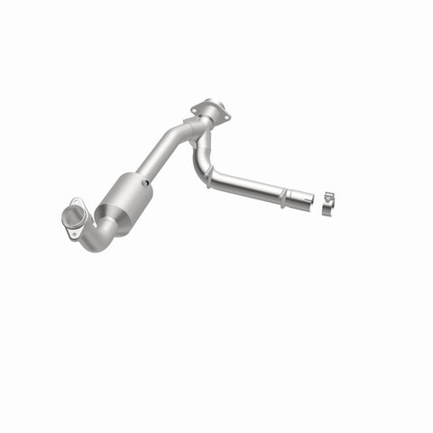 MagnaFlow Direct Fit Catalytic Converter 05-06 Lincoln Navigator 5.4L w/ 3in Main Piping - 52508