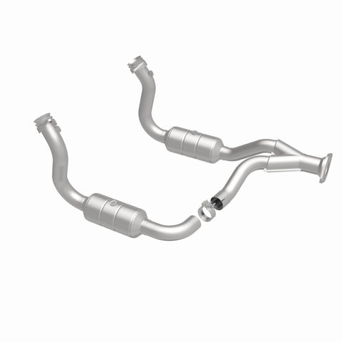 Magnaflow Conv DF 08-10 Ford F-250/F-250 SD/F-350/F-350 SD 5.4L/6.8L / F-450 SD 6.8L Y-Pipe Assembly - 51760