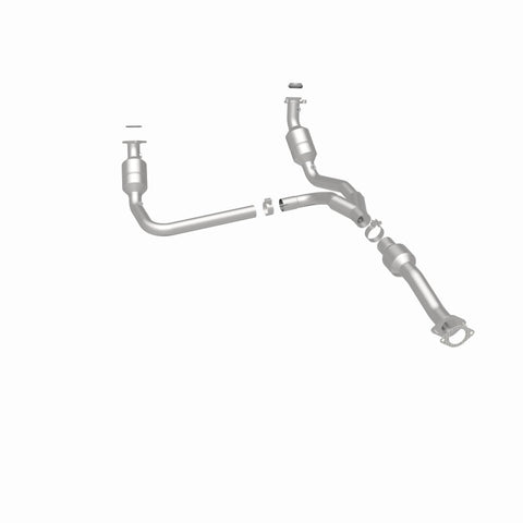 MagnaFlow Direct Fit Catalytic Converter 2011-2014 Express 1500 4.3L Underbody - 52134