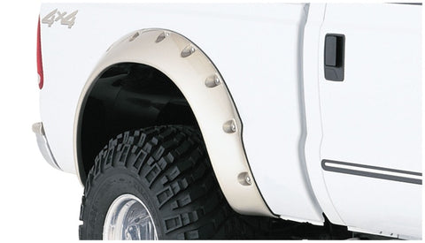 Bushwacker 99-10 Ford F-250 Super Duty Styleside Cutout Style Flares 2pc 81.0in Bed - Black - 20044-02