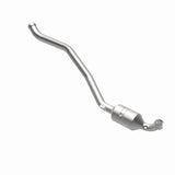 MagnaFlow Direct Fit Catalytic Converter 2006-2011 R350 3.5 L Underbody - 52178