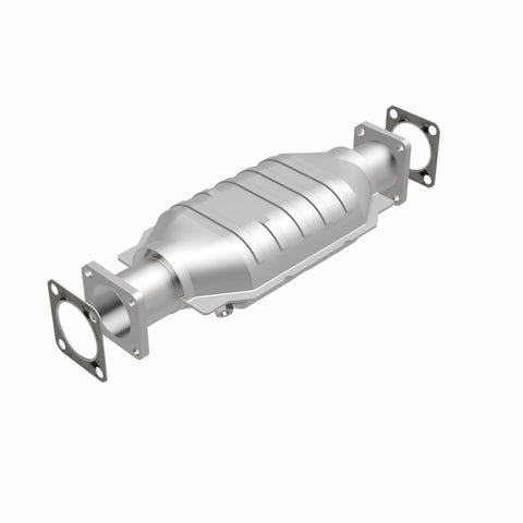 MagnaFlow California Direct Fit Catalytic Conv 75-82 Chevrolet LUV 1.8L / 86-91 Isuzu Trooper 2.3L - 3391652