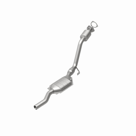 MagnaFlow Direct Fit Catalytic Converter 03 Volkswagen Passat 2.8L - 51964