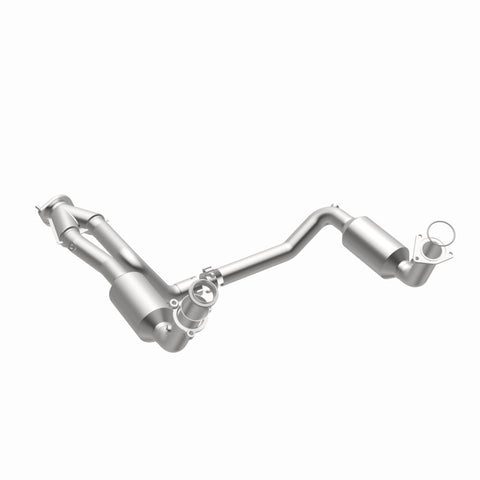MagnaFlow 2007 Chevrolet Silverado 1500 Classic 4.8L Direct Fit Converter - 5451419