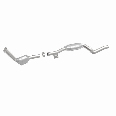 MagnaFlow Direct Fit Catalytic Converter 2003 ML350 3.7L Underbody - 52115