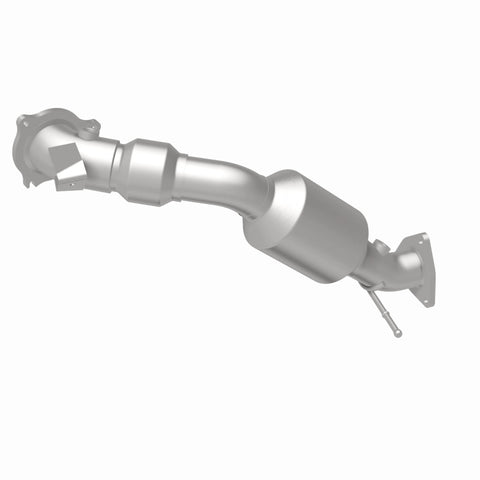 MagnaFlow 13-15 Land Rover LR2 2.0L CARB Compliant Direct Fit Catalytic Converter - 5551537